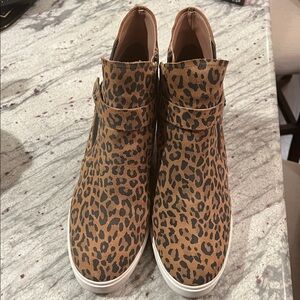 Paolo Leopard Print Ankle Boot Sneakers with Wedge Heel Size 10